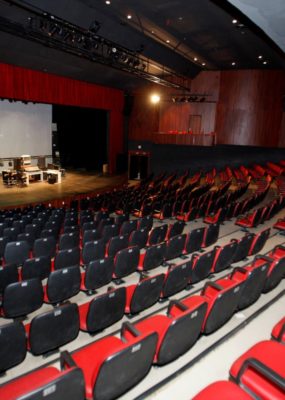 Teatro inaugurado por Jader Barbalho completa 33 anos.