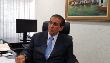 Senador Jader pede inclusão de munícipios paraenses em programa de regularização fundiária do MDR