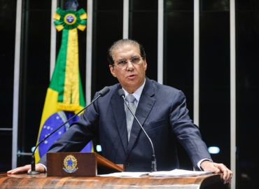 Senador Jader pede ao ministro Guedes mais apoio para programas habitacionais