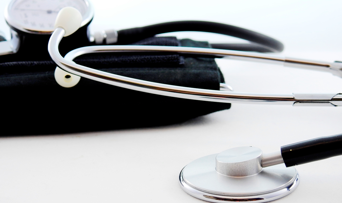 Emendas indicadas por senador Jader equipam Hospital Municipal de Tucuruí