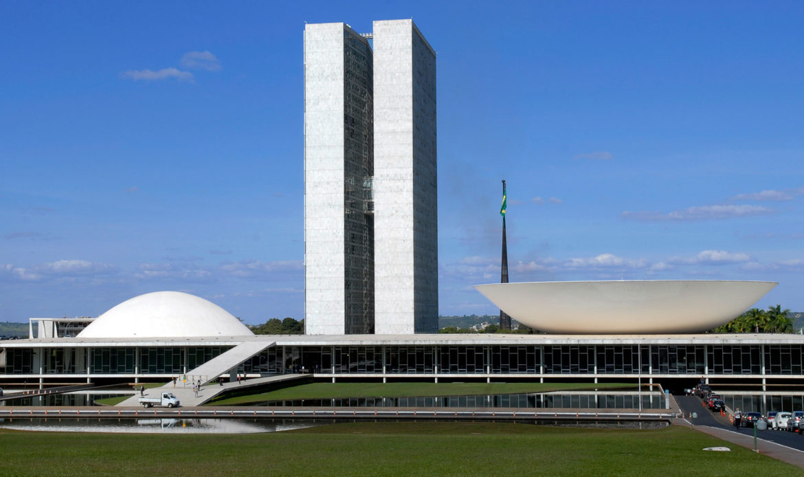 Senado vai votar projeto que autoriza instituições de ensino a antecipar recebíveis