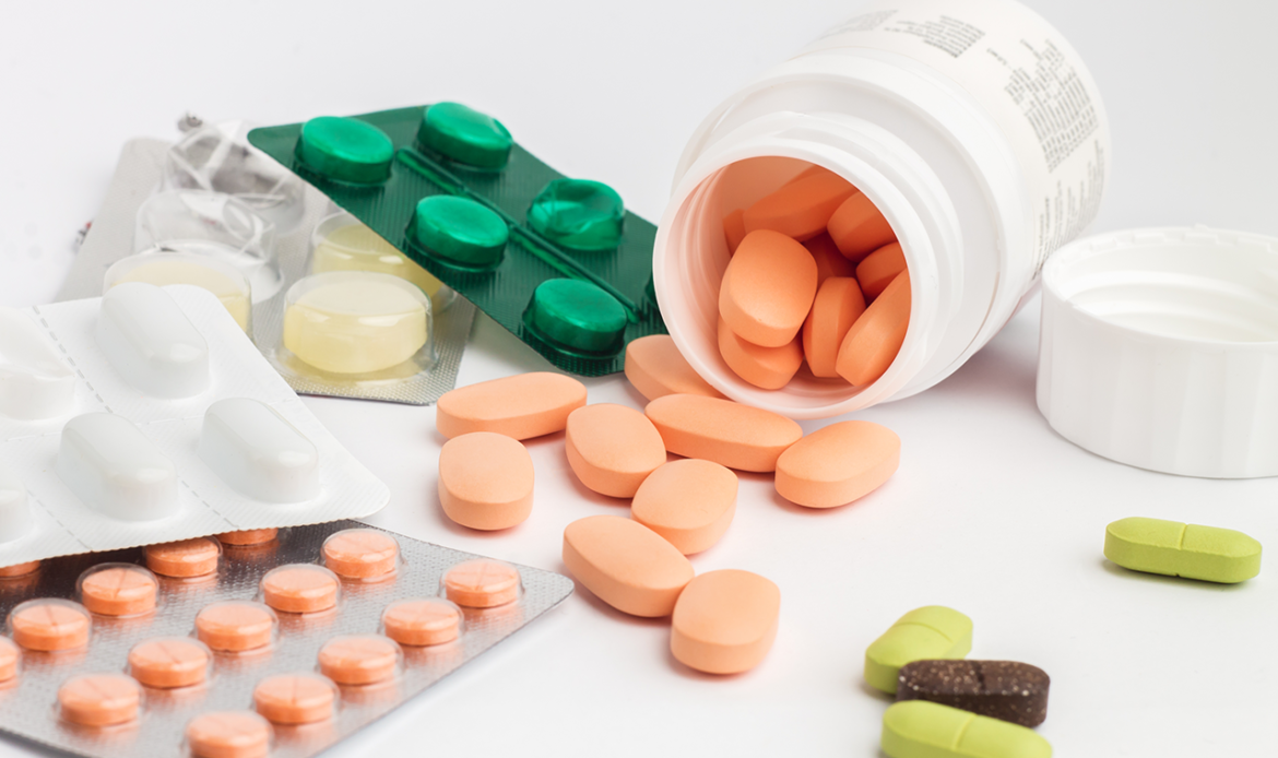 Jader comemora publicação de decreto sobre descarte regular de medicamentos