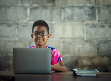 Senado pode aprovar uso do Fust em ampliação da banda larga em escolas