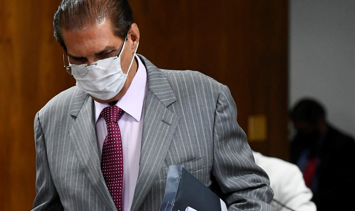 Vacinação – “Direitos coletivos devem ser protegidos” prevê projeto de lei do senador Jader.