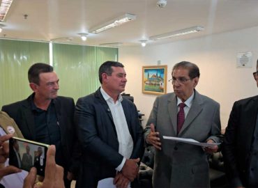 Jader recebe prefeito de Rurópolis e comemora conquista de campus universitário no município
