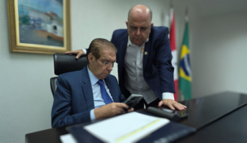 Prefeito de Capanema busca apoio com senador Jader Barbalho após enchentes no município