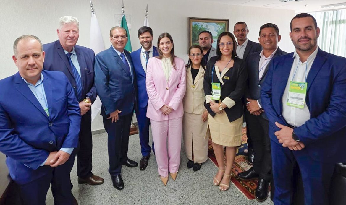 Por sugestão de Jader, MDS vai iniciar programa de inclusão no Pará