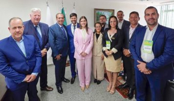 Por sugestão de Jader, MDS vai iniciar programa de inclusão no Pará